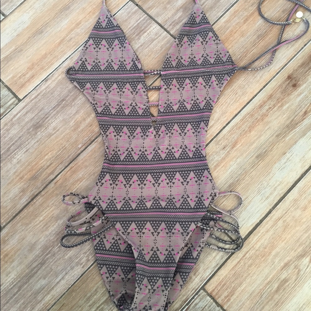 Tori praver one piece swimsuit XS